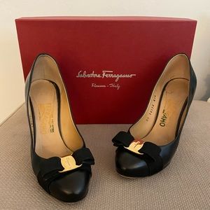 Salvador Ferragamo Pumps